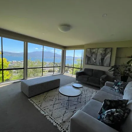 Hobart Panoramic View With Spas Exterior photo
